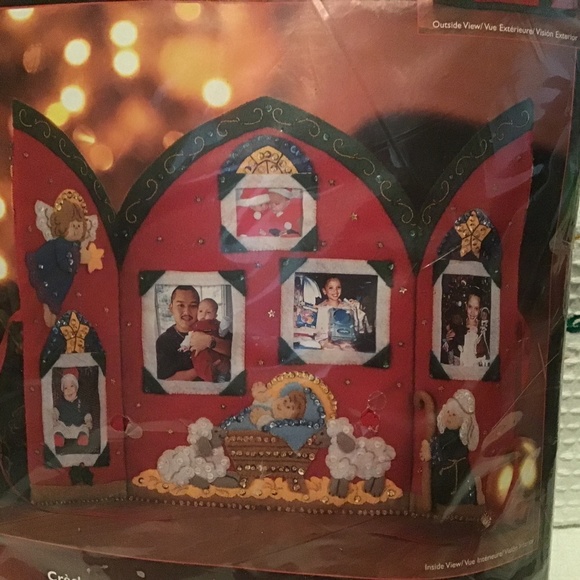 NWT Plaid Bucella Christmas Manger Photo Frame kit - Picture 2 of 6